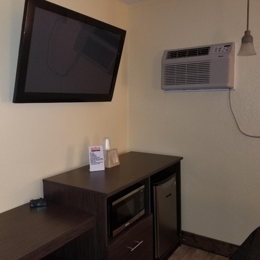 Frontier Lodge Ландер Екстериор снимка