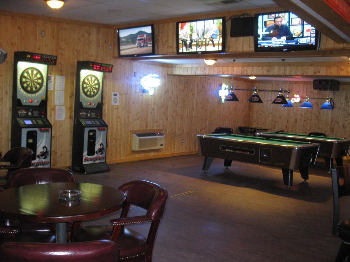 Frontier Lodge Ландер Екстериор снимка