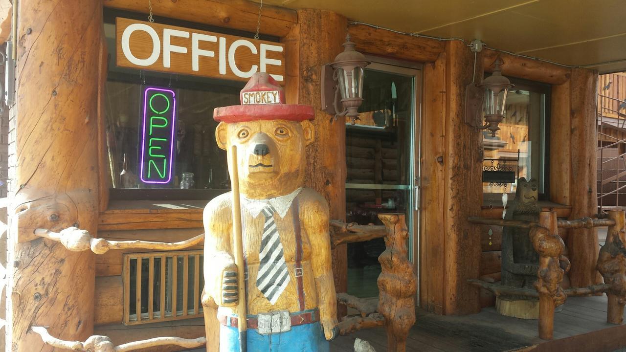 Frontier Lodge Ландер Екстериор снимка